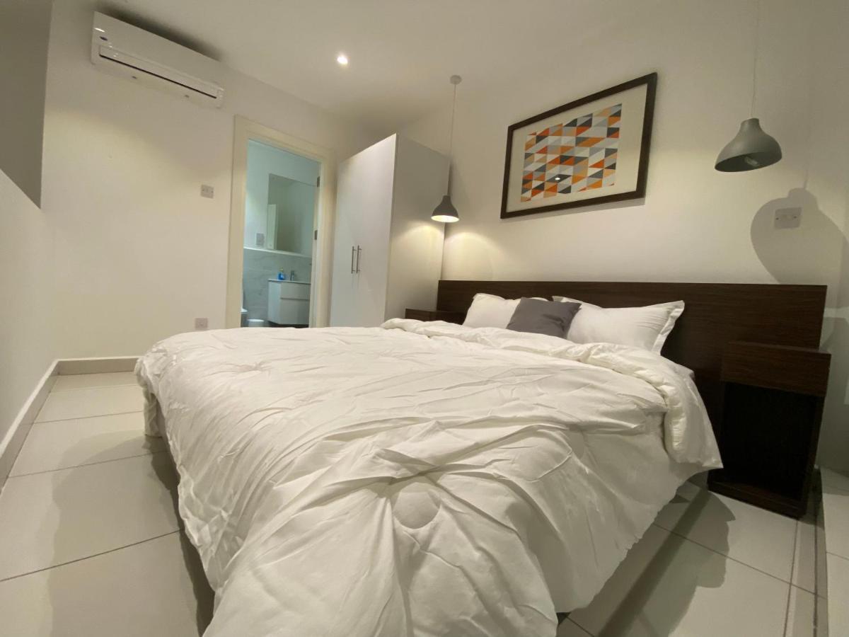 One Bedroom Apartment At A Embassy Gardens Cantonments 아크라 외부 사진